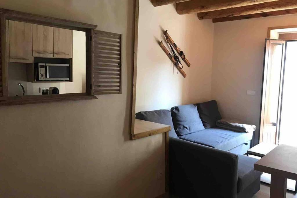 Puigcerda Centro. Acogedor Apartament En El Pueblo Dış mekan fotoğraf